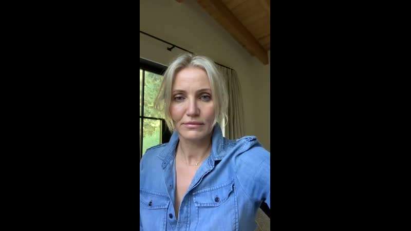 Cameron diaz convo with carly stein founder of beekeepers naturals