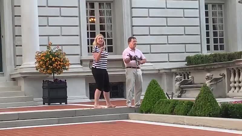 Мужик прогнал адептов "black lives matter" со своей земли