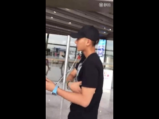 [fancam] 170826 beijing airport @ ztao