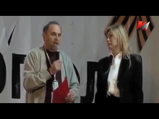 Vika tsyganova vruchila gennadiyu zyuganovu nagradnoy list ego ottsa mp4