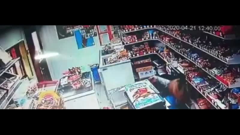 Приморско ахтарск 38 летний грабитель, проигравший продавщице, был задержан по горячим следам