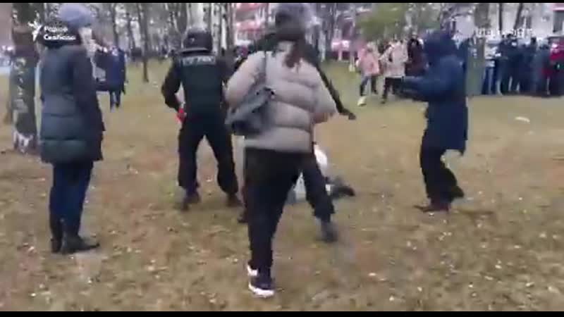 Помните фильмы про войну фашисты входят в беларускую деревню крики женщин один в один