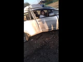 Пьяные школьницы на иномарке протаранили столб