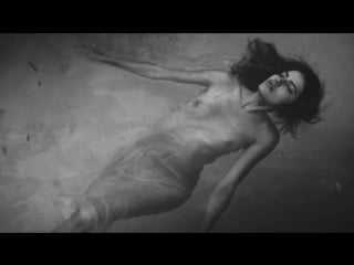 Lenny kravitz the pleasure and the pain