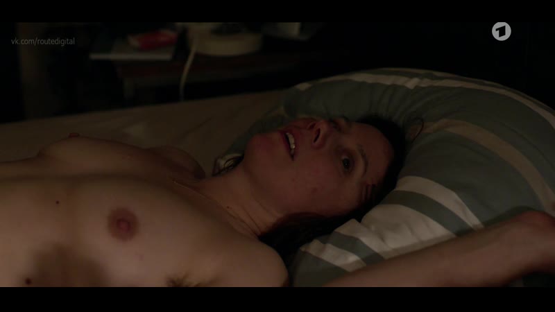 Darja mahotkin, eva löbau (lobau), bibiana beglau nude tatort e1121 (2020) 1080p watch online / ева лёбау место преступления