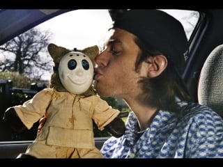 Чудаки трейлер (2004)