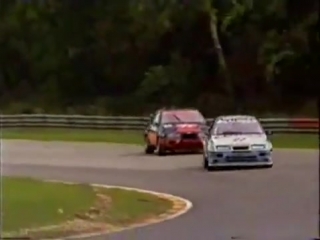 Sierra cosworth rs vs sierra cosworth rs500 in btcc