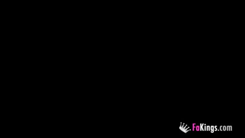 Devushka masturbiruet mp4