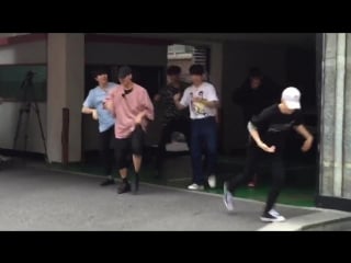 [fancam] 160724 got7 танцуют girls girls girls возле здания jyp