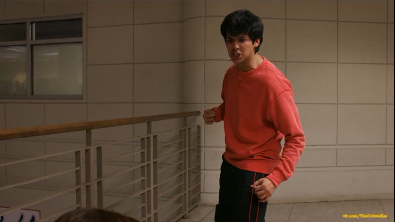 Кобра кай "мигель vs робби" [драка в школе]