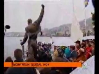 Brian may with montserrat caballé freddie mercury statue
