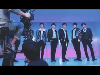 [new 2019 vtxbts] l’atelier pt 2 바다에서 칵테일 한 잔 상큼 모먼트!! 여러분이 선택한 라뜰리에 모먼트는 시트