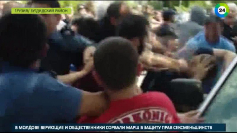 Соратников саакашвили побили возле избирательного участка в грузии