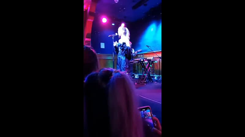 Dove cameron bloodshot (live)