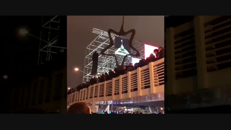 Рухнул мост в москве в парке горького