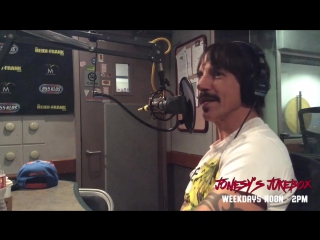 Anthony kiedis in studio with jonesys jukebox