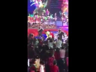 Варун и ранвир танцуют на «porn choice awards»