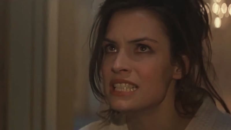 Золотой глаз goldeneye 1995 год джеймс бонд агент 007 ксения сергеевна онатопп русская убийца фамке янссен famke janssen