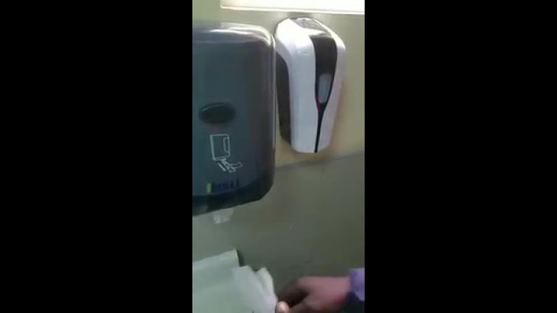 Молодые дозатор