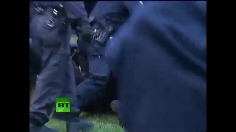 Suspects porn video – Police dogs on duty, porn and catch suspects полицейские молодые на работе задержание нарушителей