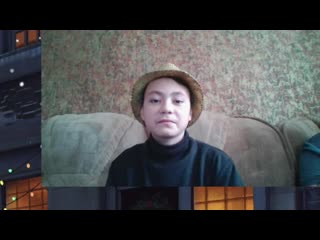 Бабка с мема, но вместо бабки молодой красавчик