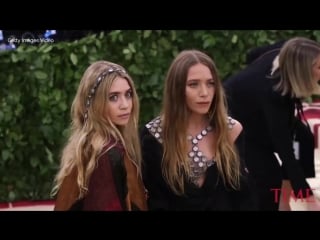 The olsen twins graced the 2018 met gala with their ethereal presence time