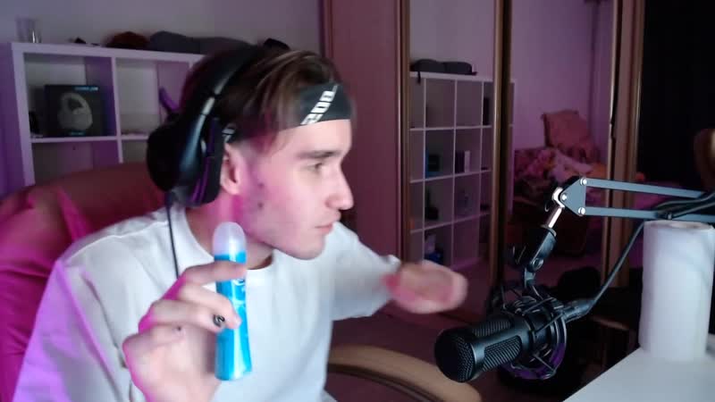 Анальный нытик продался и рекламит смазку [koreshzy]