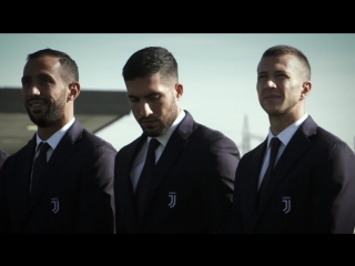 Behind the scenes of the juventus team photo shoot!