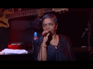 Cesaria evora carnaval de sao vicente ( live in paris )