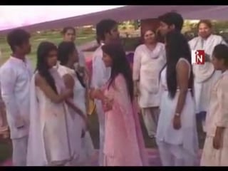 Ek duje ke vaaste watch holi special shravan turns romantic with suman