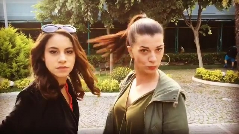 Фелиз и алмила за кадром