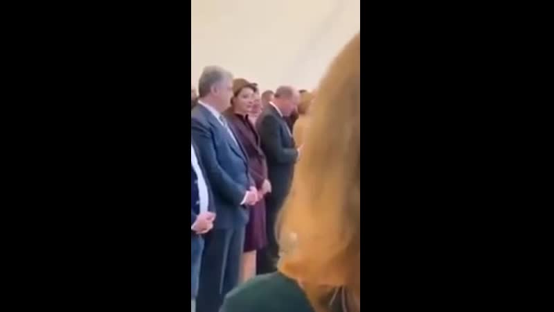 Порошенко с супругой распевают наизусть баптистские псалмы
