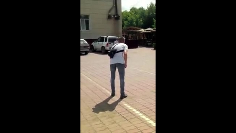 Тренироа омского хокеиста