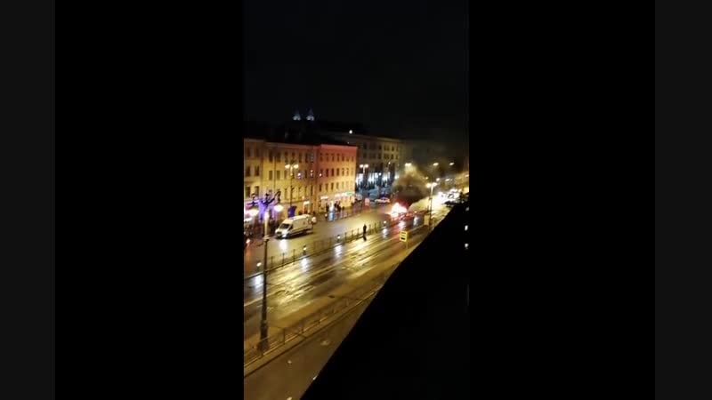 Парень с девушкой заживо сгорели в огненном дтп на лиговском проспекте
