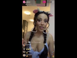 Doja cat listens to the japanese cover of ‘say so’