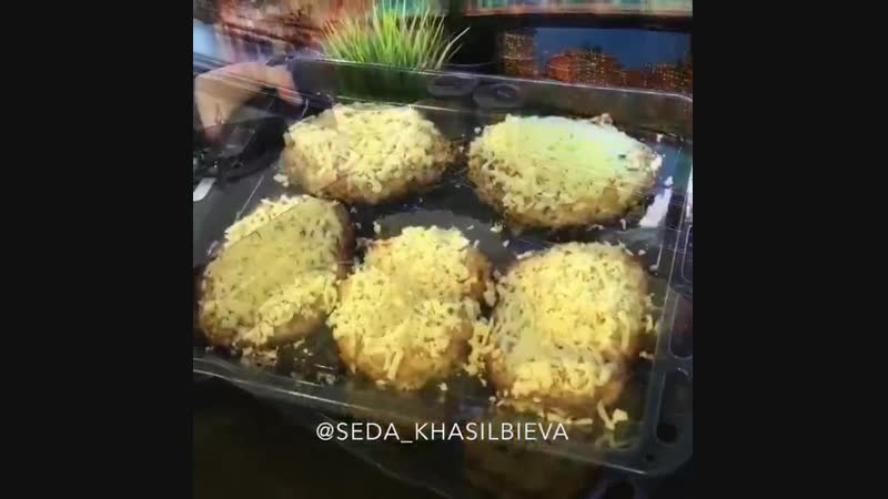 Аппетитная отбивная медвежья лапа