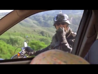 Прикол над байкером!