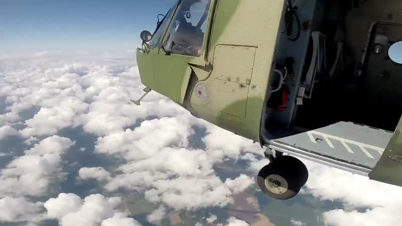 Тренироа по покиданию аварийного воздушного судна