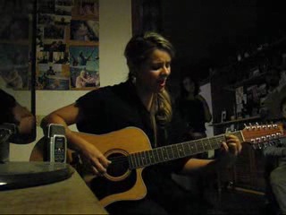 Андрэа джавана спявае на беларускай мове