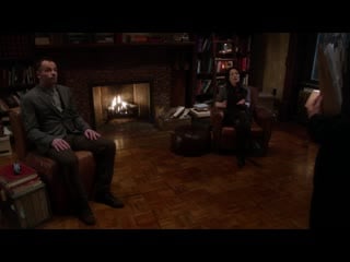 02 17 jemandem etwas auf dem silbertablett servieren/ präsentieren