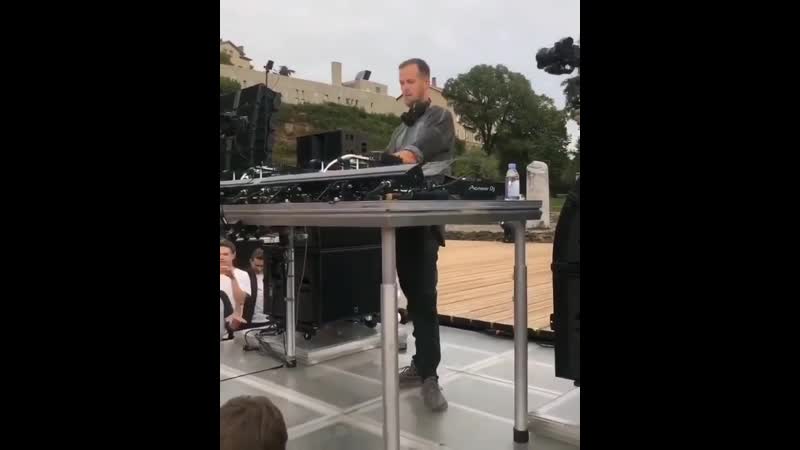 Chris liebing & charlotte de witte liquid slow [played by adam beyer]