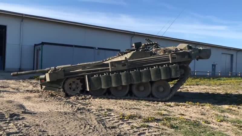 Strv 103 s tank demonstrating suspension at arsenalen