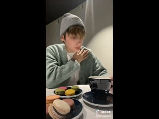 Tiktok • 140222 • hueningkai