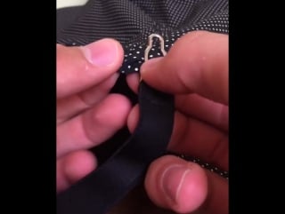 Как это работает? крепим держатель к рубашке за 1 секунду