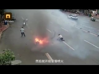 2 men survived a substandard electric mobile explosive fire in jiangxi province
