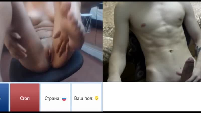 Девочка с маленькими сиськами раздевается в подъезде на камеру 18+ обнаженная девушка показала себя грудь вагина