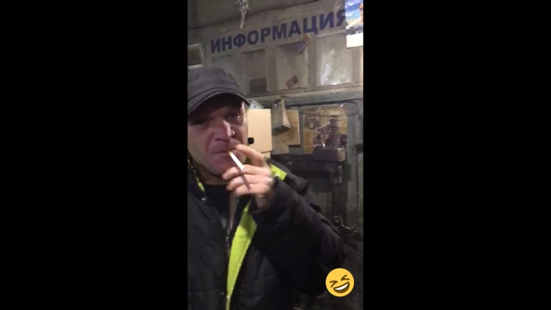 Что тяжелее !!! кг ваты или кг железа !)))