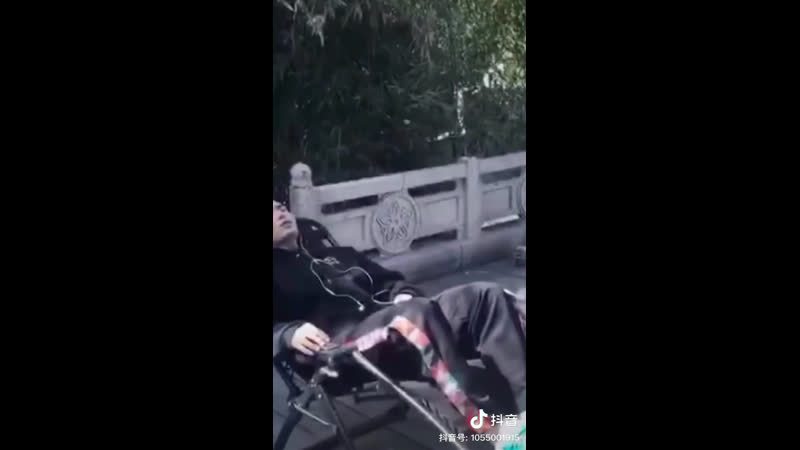 Весёлый босс чжан чжэхань (нарезка)