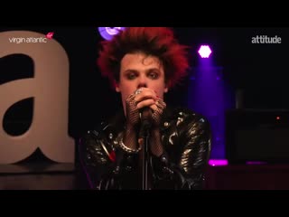 Yungblud virgin atlantic attitude awards live performance (strawberry lipstick, cotton candy, weird)