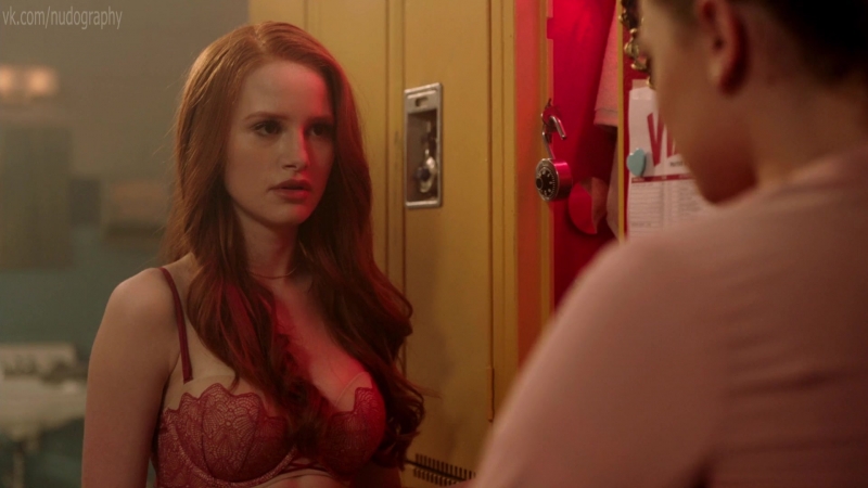 Мэделин петш (madelaine petsch) в сериале "ривердэйл" (riverdale, 2017) сезон 2 / серия 2 (s02e02) 1080p